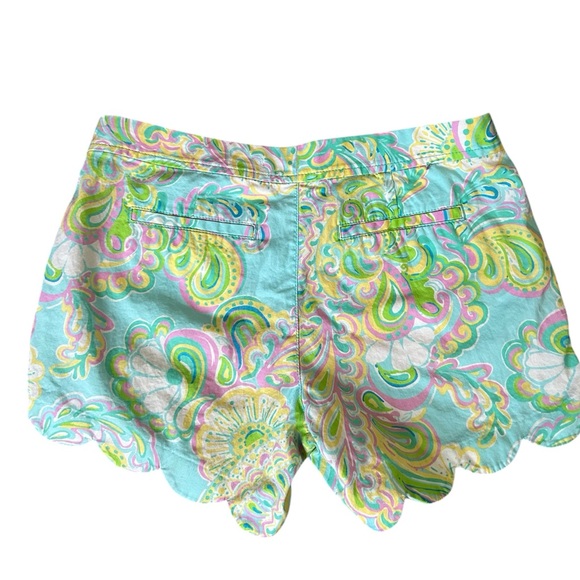 Lilly Pulitzer The Buttercup Short with scalloped hemline size 6 - Picture 6 of 9